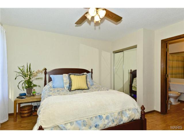 2061 Avignon, Saint Charles, MO 63303 photo 18