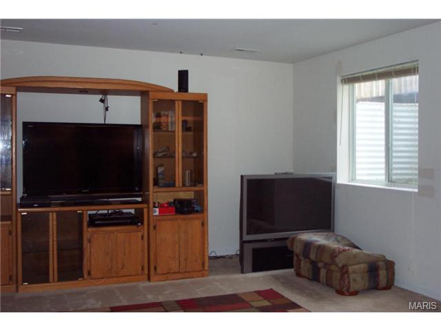 507 Springhurst Pkwy, O'fallon, MO 63368 photo 13
