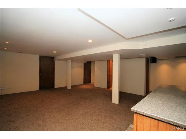 6341 Devonshire Ave, Saint Louis, MO 63109 photo 33