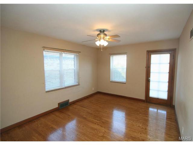 6341 Devonshire Ave, Saint Louis, MO 63109 photo 17