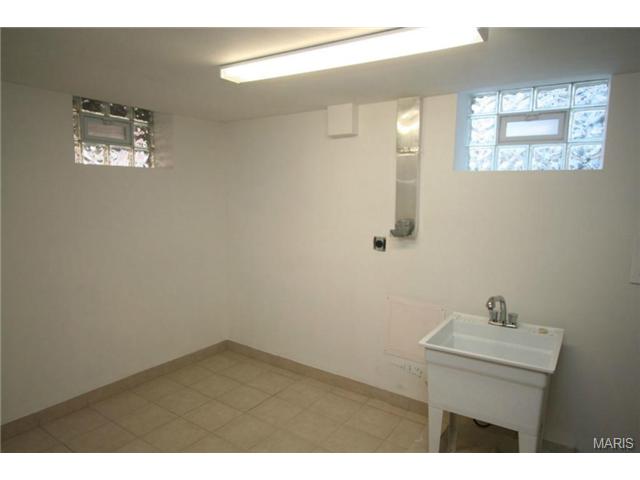 6341 Devonshire Ave, Saint Louis, MO 63109 photo 38
