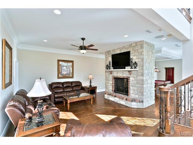 1025 Stonecastle Dr, O'fallon, MO 63366 photo 62