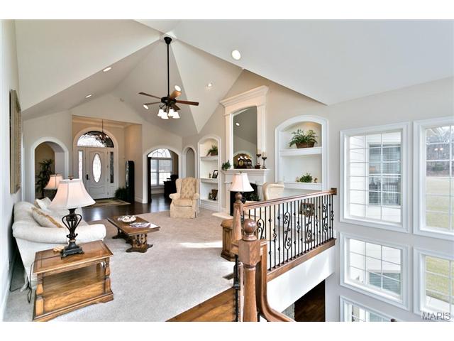 1025 Stonecastle Dr, O'fallon, MO 63366 photo 11