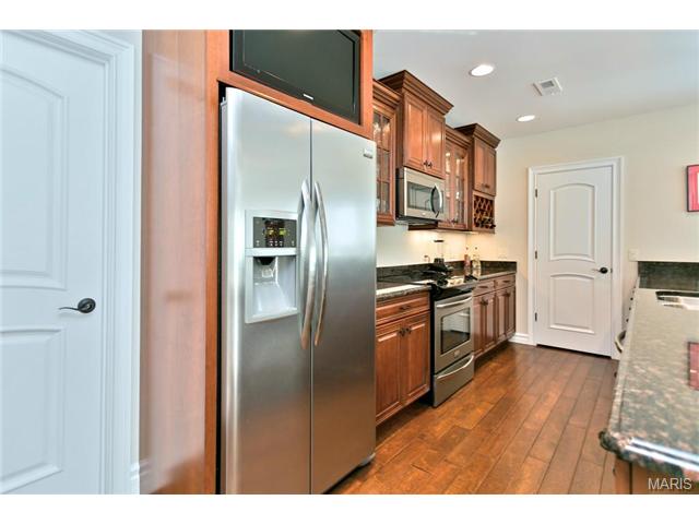 1025 Stonecastle Dr, O'fallon, MO 63366 photo 35