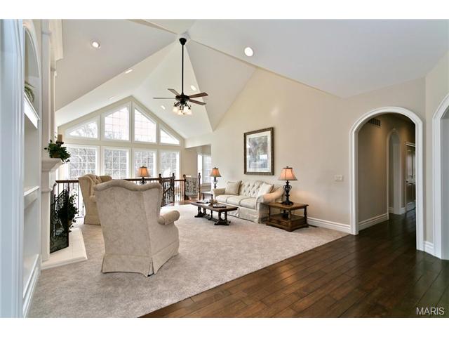 1025 Stonecastle Dr, O'fallon, MO 63366 photo 10