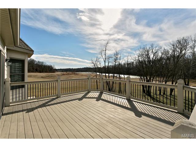 1025 Stonecastle Dr, O'fallon, MO 63366 photo 37