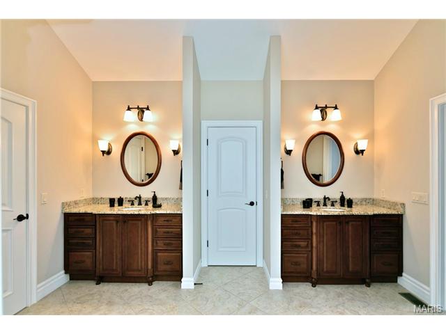 1025 Stonecastle Dr, O'fallon, MO 63366 photo 57