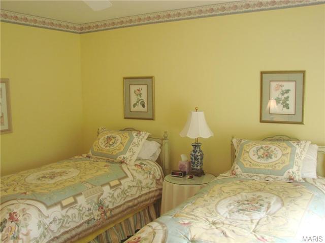 175 Baxter Heights Ct, Ballwin, MO 63011 photo 24