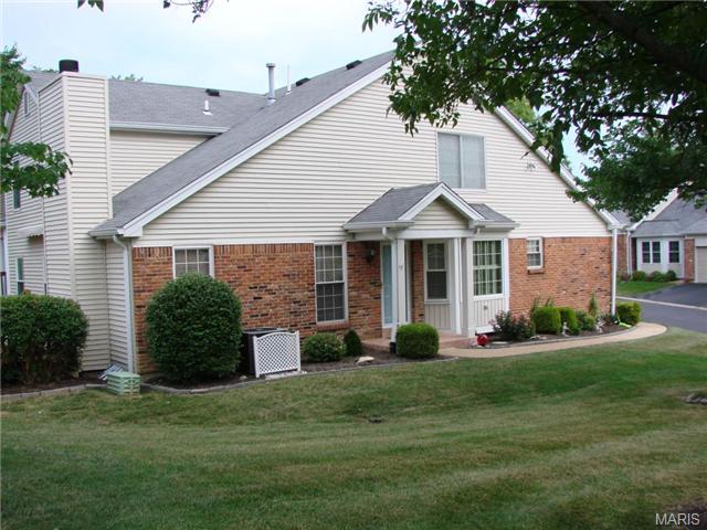 175 Baxter Heights Ct, Ballwin, MO 63011 photo 2
