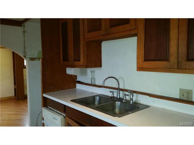 384 Crest Dr, Ballwin, MO 63021 photo 5
