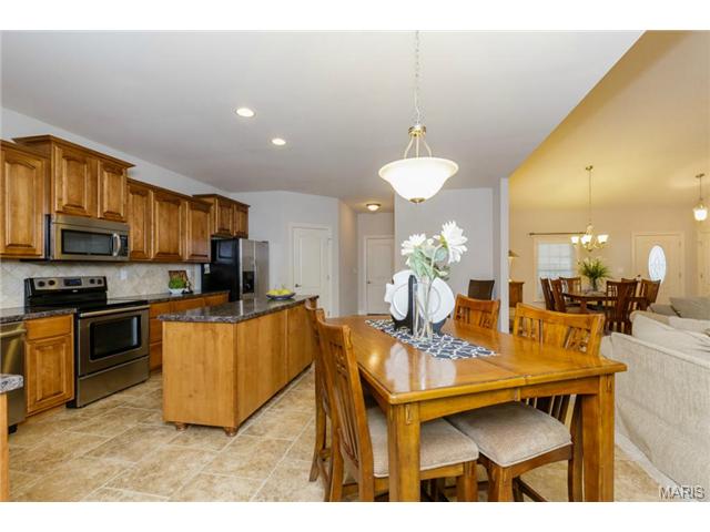 910 Bullpen Dr, O'fallon, MO 63366 photo 11