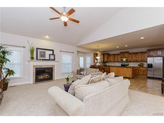 910 Bullpen Dr, O'fallon, MO 63366 photo 6
