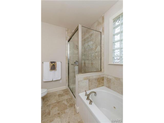 910 Bullpen Dr, O'fallon, MO 63366 photo 13