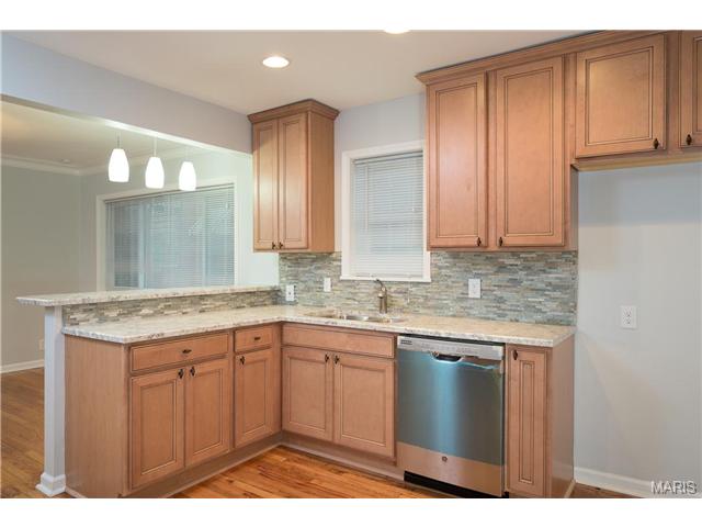 6744 Devonshire Ave, Saint Louis, MO 63109 photo 4