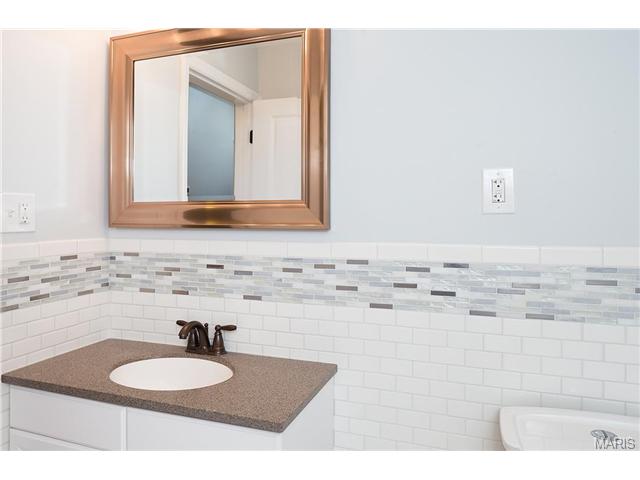 6744 Devonshire Ave, Saint Louis, MO 63109 photo 17