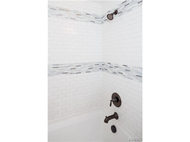 6744 Devonshire Ave, Saint Louis, MO 63109 photo 8