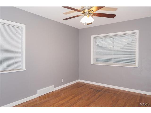 6744 Devonshire Ave, Saint Louis, MO 63109 photo 6