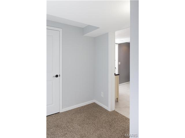 6744 Devonshire Ave, Saint Louis, MO 63109 photo 10
