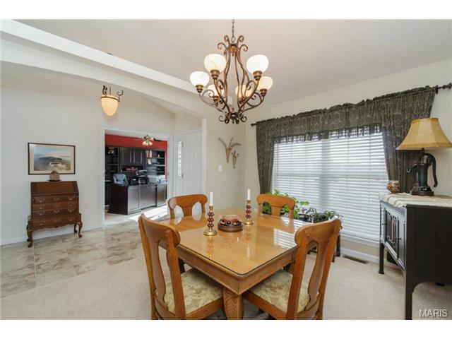 183 Roxbury Dr, O'fallon, MO 63366 photo 8
