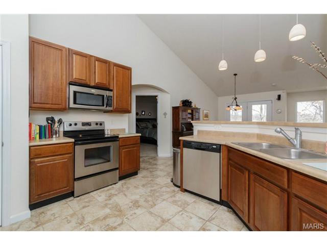 183 Roxbury Dr, O'fallon, MO 63366 photo 19
