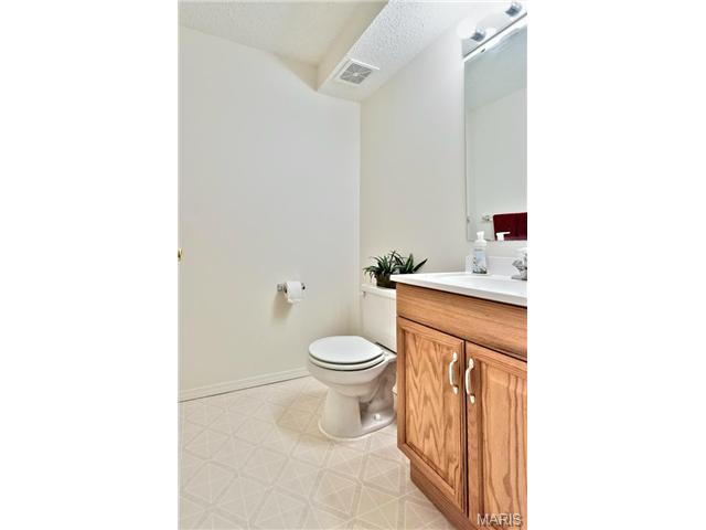 1926 Royal Heir Dr, O'fallon, MO 63366 photo 23