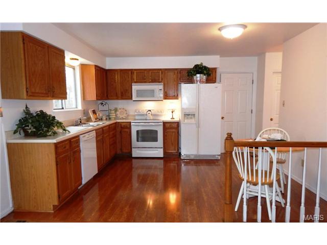794 Spring Hill Farm Dr, Ballwin, MO 63021 photo 8