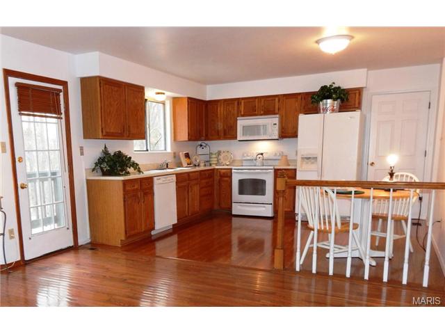 794 Spring Hill Farm Dr, Ballwin, MO 63021 photo 9