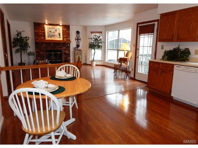 794 Spring Hill Farm Dr, Ballwin, MO 63021 photo 3