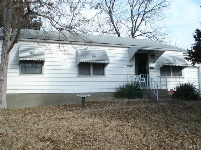 1109 Kilgore Dr, Saint Louis, MO 63137 photo 1