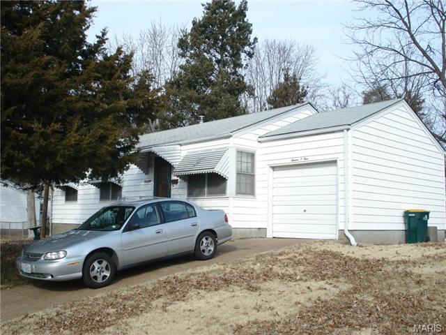 1109 Kilgore Dr, Saint Louis, MO 63137 photo 2