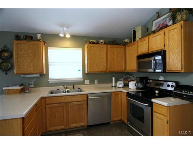 7546 Cinnamon Teal Dr, O'fallon, MO 63368 photo 10