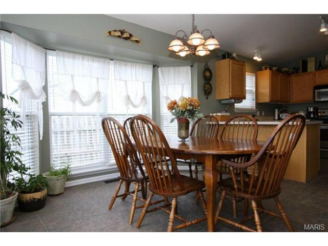 7546 Cinnamon Teal Dr, O'fallon, MO 63368 photo 8