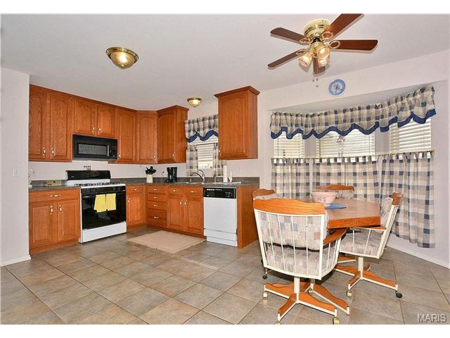 1201 Windward Rdg, O'fallon, MO 63366 photo 5