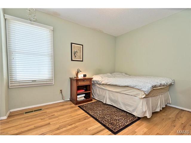 11 Nicolet Dr, Ballwin, MO 63011 photo 16