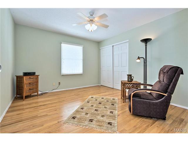 11 Nicolet Dr, Ballwin, MO 63011 photo 15
