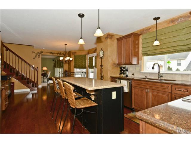 1008 Red Orchard Trl, O'fallon, MO 63368 photo 12