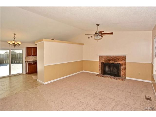 632 Durango Dr, O'fallon, MO 63368 photo 5