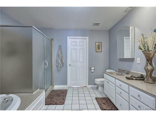 1280 Mautenne Dr, Ballwin, MO 63021 photo 32