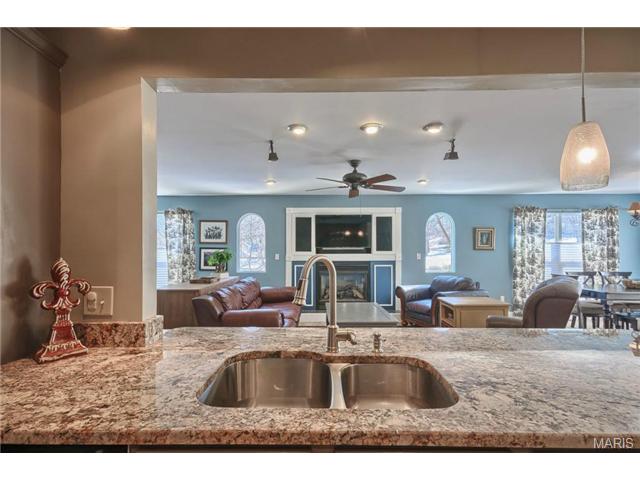 1280 Mautenne Dr, Ballwin, MO 63021 photo 17