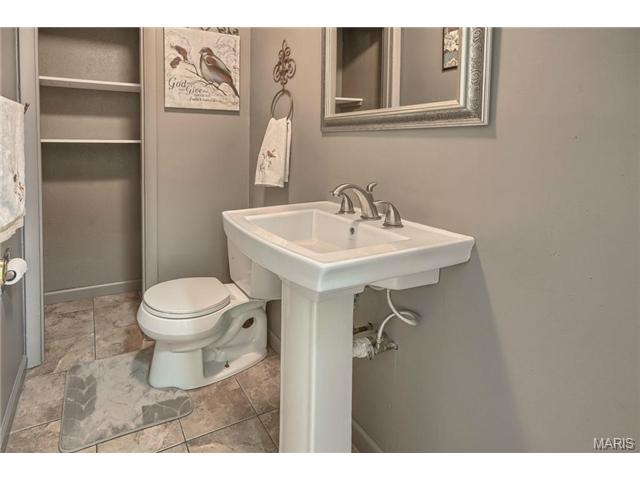 1280 Mautenne Dr, Ballwin, MO 63021 photo 27