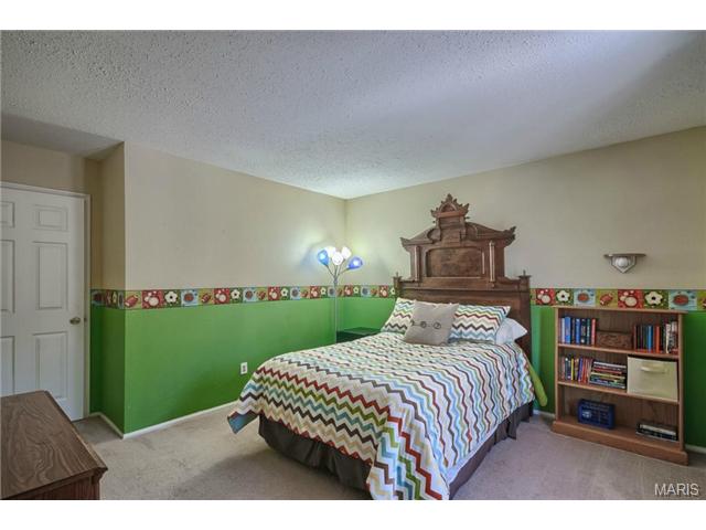 1280 Mautenne Dr, Ballwin, MO 63021 photo 35