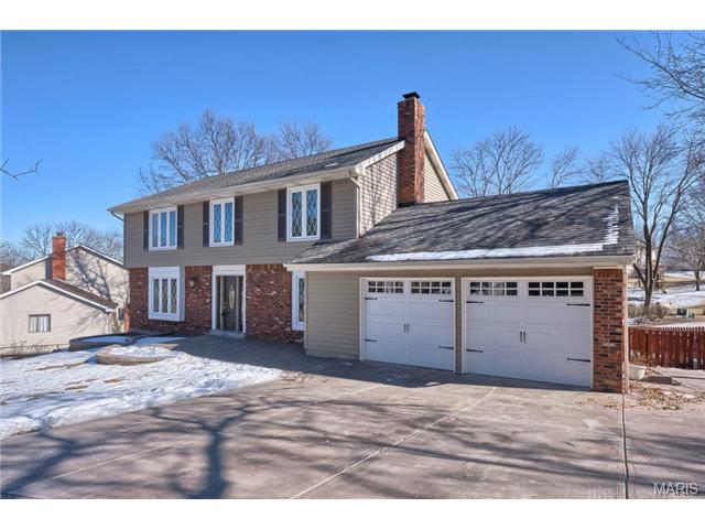1280 Mautenne Dr, Ballwin, MO 63021 photo 3