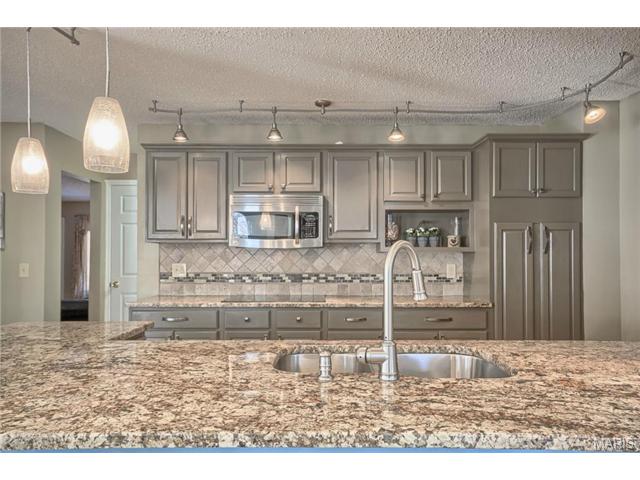 1280 Mautenne Dr, Ballwin, MO 63021 photo 15