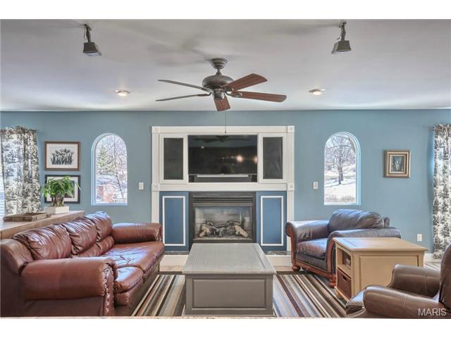 1280 Mautenne Dr, Ballwin, MO 63021 photo 19