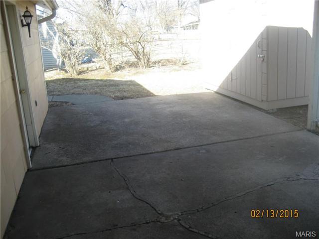 404 Saint Matthew Ave, O'fallon, MO 63366 photo 10