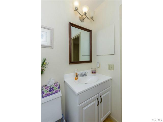 910 Gervas, Ballwin, MO 63021 photo 19