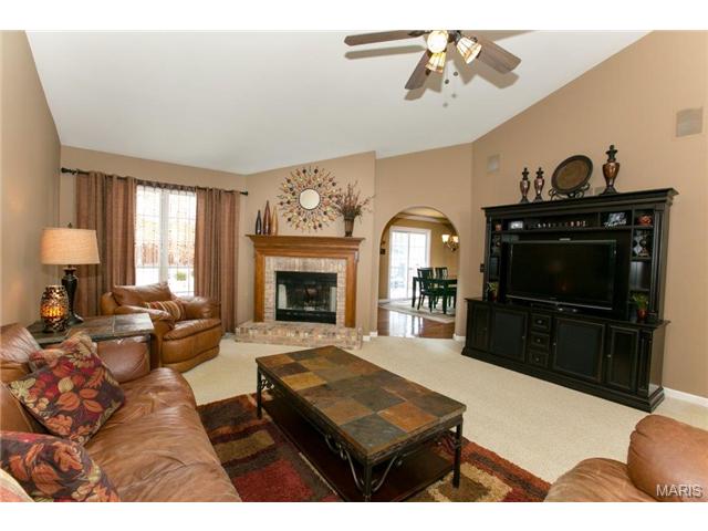 3329 Post View Dr, O'fallon, MO 63368 photo 5