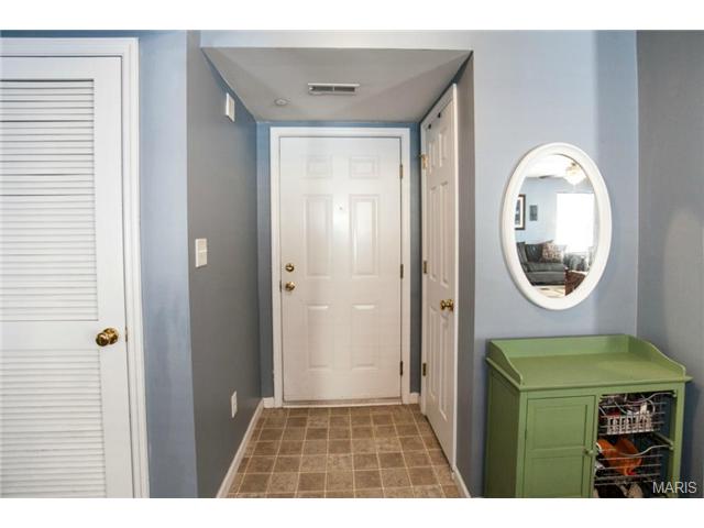 5102 Spring River Dr, O'fallon, MO 63368 photo 4