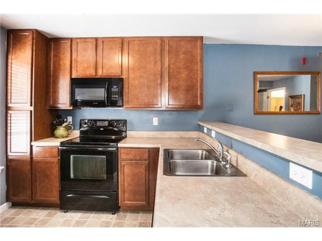 5102 Spring River Dr, O'fallon, MO 63368 photo 10