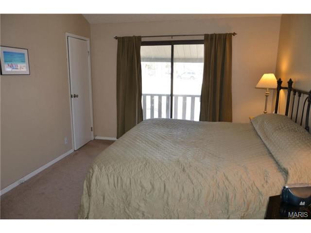 196 Walden Dr, Eureka, MO 63025 photo 14
